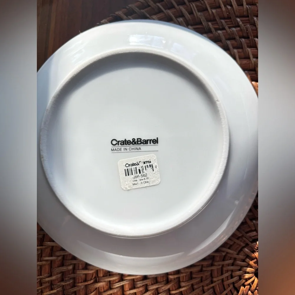 Crate & barrel cocktail appetizer plates (4)